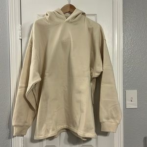Size Medium Essentials Fear of God Egg Shell Hoodie (New with tags)